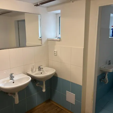 Hostel Sleep & Go Czech Republic - *