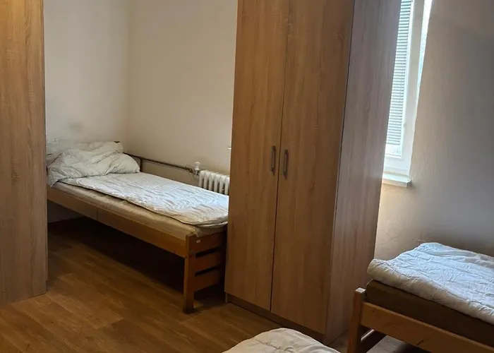 Hostel Sleep & Go Czech Republic - *